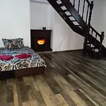 Lucky 9 Aparthotel 3*