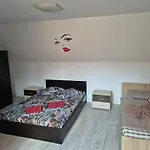 Lucky 9 Ξενοδοχείο με διαμερίσματα 3*