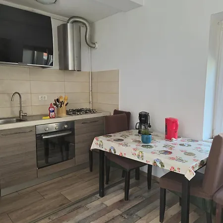 Lucky 9 Aparthotel Brașov