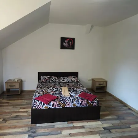 Lucky 9 Aparthotel Brașov