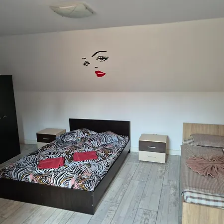 Lucky 9 Aparthotel 3*