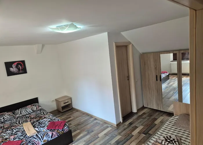 Lucky 9 Aparthotel 3*