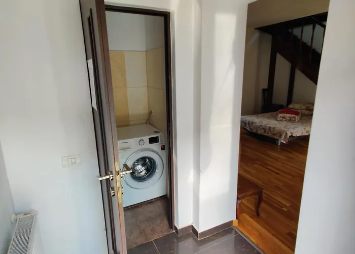 Lucky 9 Aparthotel 3*